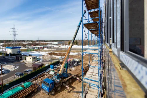 На площадке НИИ МИКРОПРИБОРОВ закончены монолитные работы и монтаж ограждающих конструкций.