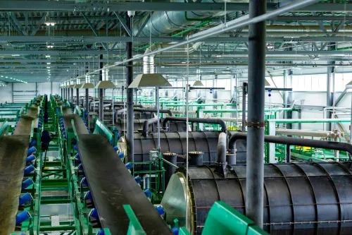 Комплекс по переработке отходов «Экотехнопарк Тула» ООО «Хартия» посетили заместитель председателя правительства России Дмитрий Патрушев и врио губернатора Тульской области Дмитрий Миляев.